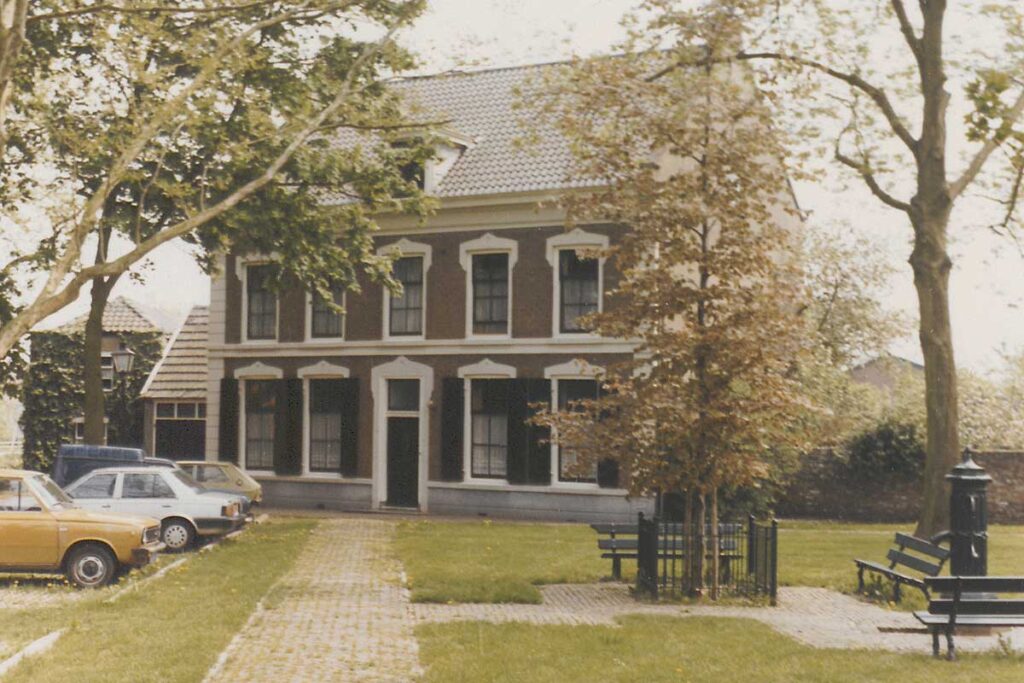 De pastorie uit 1775 aan de Schalkwijkse Brink